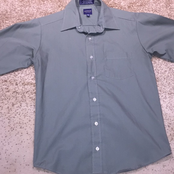 Women Green button Arrow shirt - Picture 3 of 4